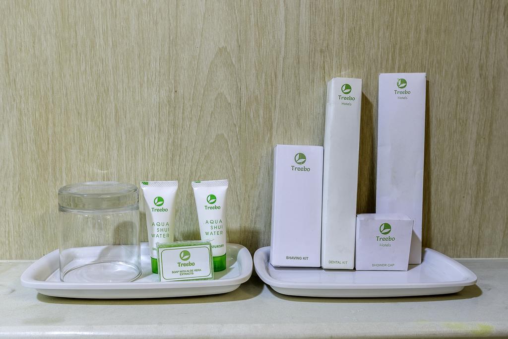 Treebo Trend Sahara Hotel Púna Kültér fotó